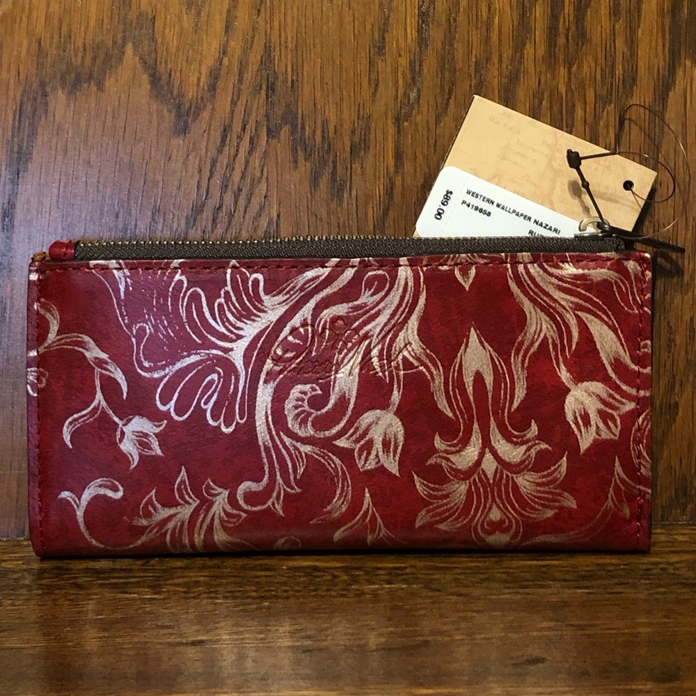 NWT-Patricia Nash-Italian Wallpaper-Nazari Bifold Wallet-Red & Gold-$89 - Picture 2 of 5
